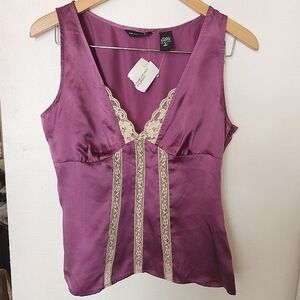 Silk camisole top lace trim color lilac. Size 6 New York & Company.
